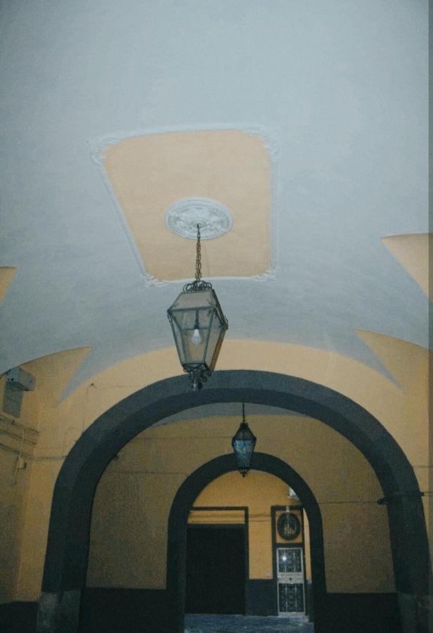 Piccola Maison Nel Centro Di Napoli Exteriör bild
