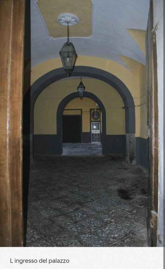 Piccola Maison Nel Centro Di Napoli Exteriör bild